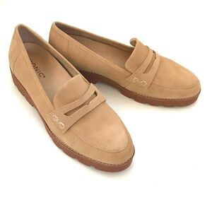 VIONIC Penny Loafer Suede Lug Sole Cheryl ll Sand Women’s Size 9.5 New in Box